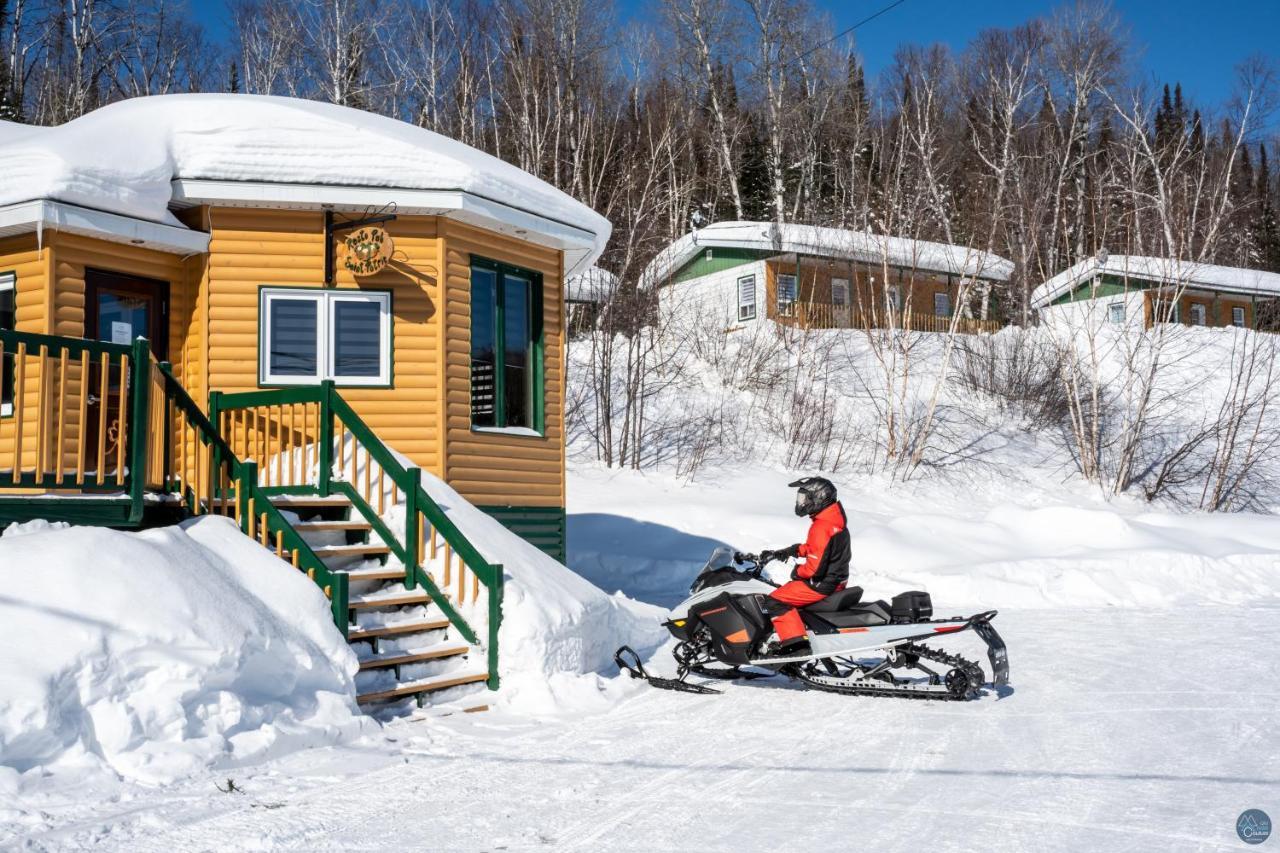 Auberge Eva Lac-Bouchette Exterior photo